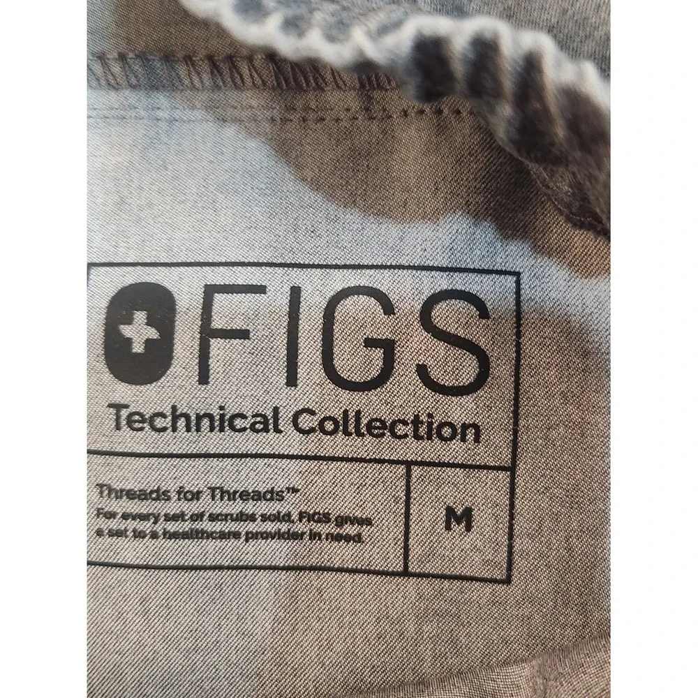 Figs Men's Gray Jogger Scrub Pants with Green Drawstring Size M